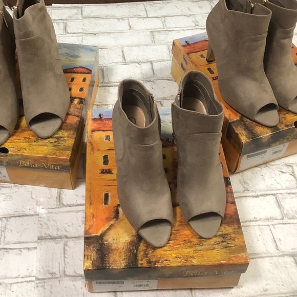 BELLA VITA Noah II Open Toe Bootie - Picture 9 of 16